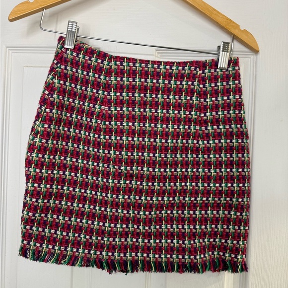 Zara Multicolor Tweed Mini Skirt with Pink Buttons - Picture 3 of 3